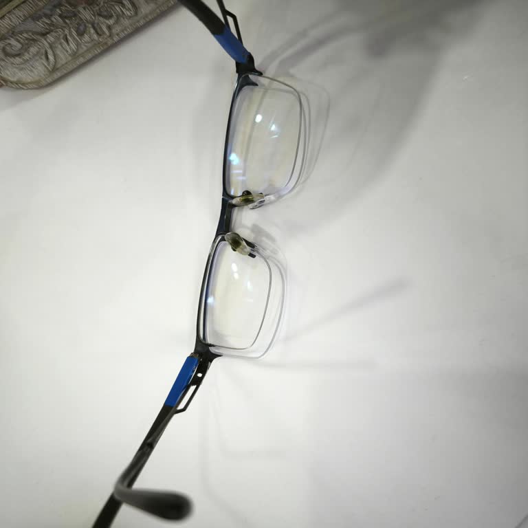 Yanlış Kesim Nedeniyle Zarar Veren Gözlük İçin İade Talebine Olumsuz Yanıt