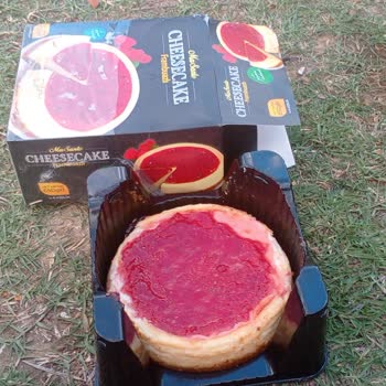 Frambuazlı Cheesecake Beklentimi Karşılamadı, Ürün Çok Küçük Ve Sert Çıktı