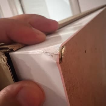 IKEA'dan Gelen Çalışma Masası Hasarlı Çıktı!