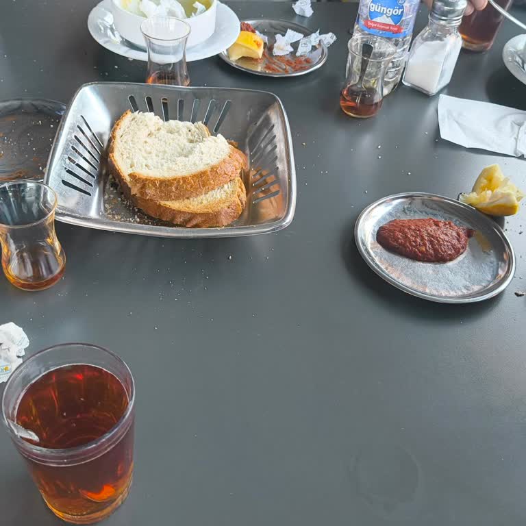 Uzun Bekleme Süresi Ve Personel Davranışları Hayal Kırıklığı Yarattı