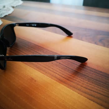 Rayban Gözlükte Renk Değişimi Ve Lekeler Garanti Kapsamı Reddedildi