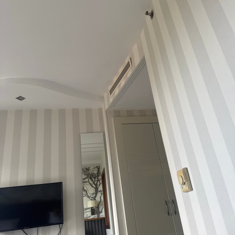 Double Royal Hotel’de Fiş Verilmemesi, Kahvaltı Sorunu Ve İlgisiz Personel Nedeniyle Mağduriyet