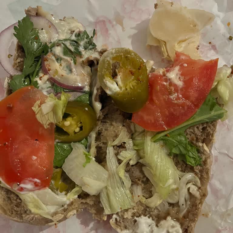 Biftekli Sandviçte Biftek Yok, Eksik Ve Küflü Ürün Teslimatı Mağduriyeti