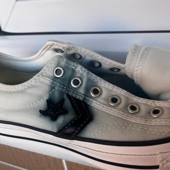 Su Temasıyla Boyası Akan Ayakkabı Ve İade Sorunu