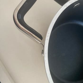 Jumbo İlk Kullanımda Granit Tencere Setinde Kalıcı Lekeler Ve Deformasyon