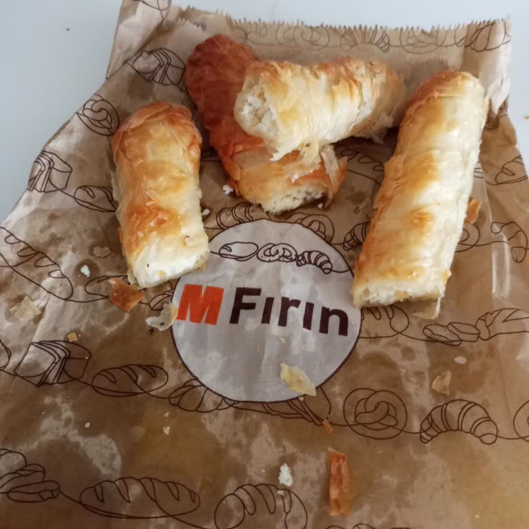 Yanlış Börek Satışı Ve Sorumsuz Mağaza Yönetimi