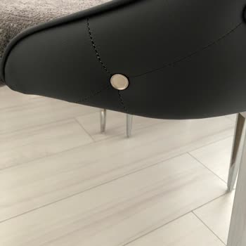 İstikbalden Alınan Koltuk Ve Sandalyelerde Yırtıklar Ve Çözülmeyen Teslimat Sorunları