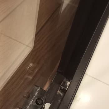 Duşakabinimde Su Sızdırma Ve Renk Solması Sorunu Garanti Kapsamı Reddedildi