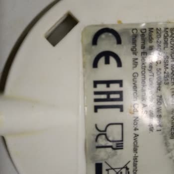 Sinbo Tost Makinesi Plakalarında Soyulma Ve Müşteri Hizmetlerinde İletişim Sorunu