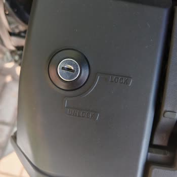 Suzuki Motosiklet Yan Çanta Kilit Mekanizması Sorunu Ve Garanti Desteği Eksikliği