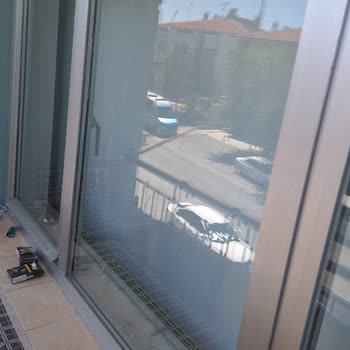 Baymak Yetkili Servis Bakımında Duvarlar Kirlendi, Mağduriyetim Giderilmedi