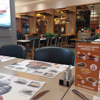 HD İskender Restoranında Kaba Karşılama Ve Yetersiz Müşteri İlgisi