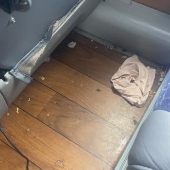 Pis Ve Bakımsız Otobüs, 2 Saat Rötar, İlgisiz Müşteri Hizmetleriyle Mağduriyet