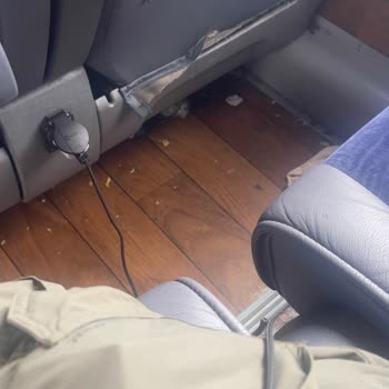 Pis Ve Bakımsız Otobüs, 2 Saat Rötar, İlgisiz Müşteri Hizmetleriyle Mağduriyet