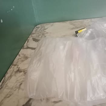 Aldığım Buzdolabı Poşetlerinin Hepsi İki Tarafı Da Açık Çıktı Mağdur Oldum