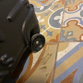 Pegasus Airlines beschädigtes Gepäck und keine Hilfe am Flughafen