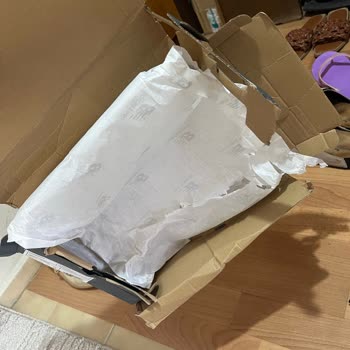 Ürün Kutusu Kötü Paketlenmiş Ve Hasarlı Geldi