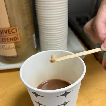 Obsesso Mocha Kahvede Beklenmedik Topaklanma Ve Kalite Kontrol Endişesi