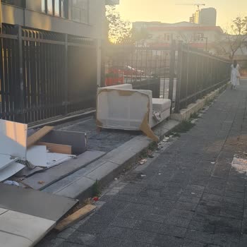 Kartal Belediyesi Kartal Propa Vista Çevresinde Kalıcı Temizlik Eksikliği