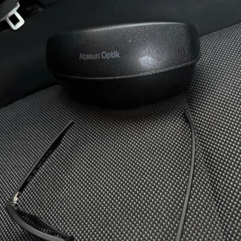 Numaralı Güneş Gözlüğüm Sürekli Kırılıyor Ve Garanti Reddedildi