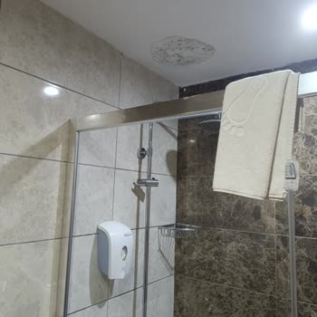 Balayı Konseptli Odada Hijyen Sorunları Ve Eksik İade Nedeniyle Mağduriyet