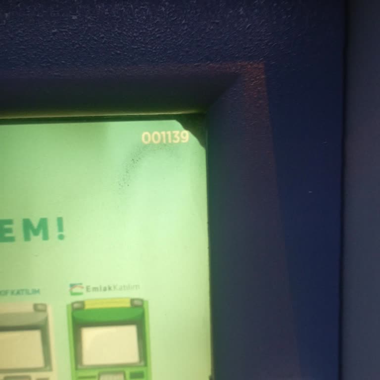 ATM'de Sıkışan Param Hala İade Edilmedi, Mağduriyetim Sürüyor