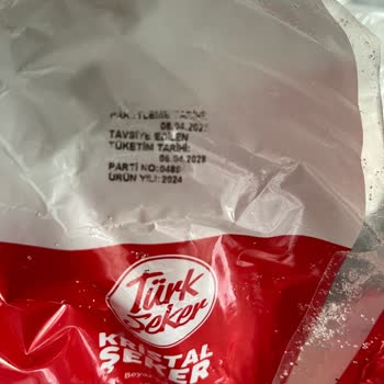 Aldığım Şekerin İçinden Şüpheli Maddeler Çıktı, Değişim Talep Ediyorum