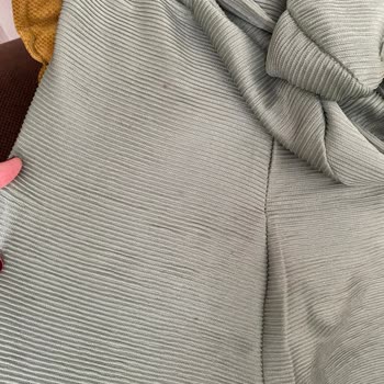 Kullanılmış Elbise, İletişimsizlik Ve Haksız Kesinti Mağduriyeti