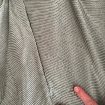 Kullanılmış Elbise, İletişimsizlik Ve Haksız Kesinti Mağduriyeti