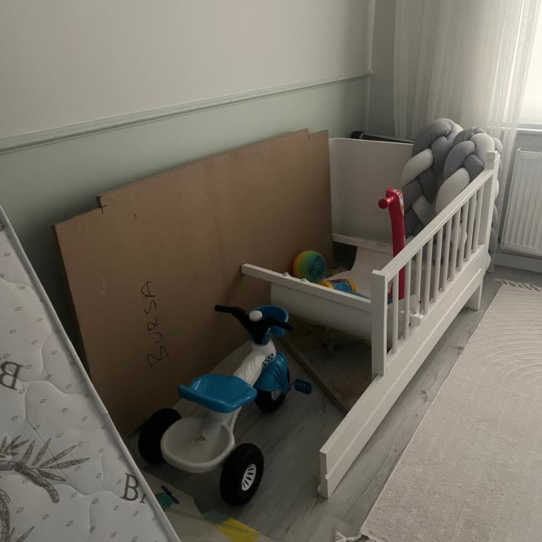 Garanti Kapsamındaki Yatak Kırıldı, Firma Çözüm Sunmuyor