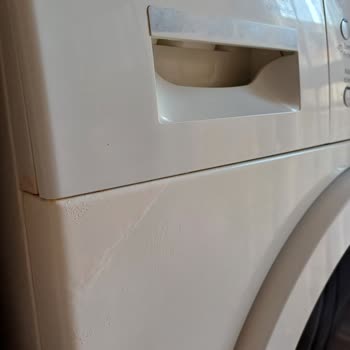Bosch Buzdolabı Ve Çamaşır Makinesinde Boya Kabarması Ve Pas Sorunu