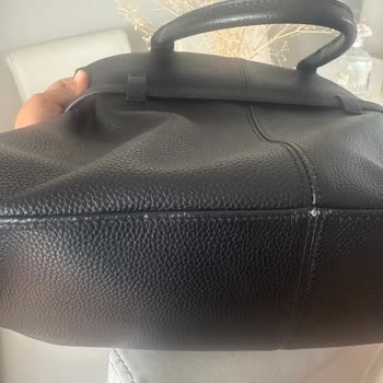 Yeni Alınan Çantada Kısa Sürede Deri Soyulması Ve Mağaza İlgisizliği