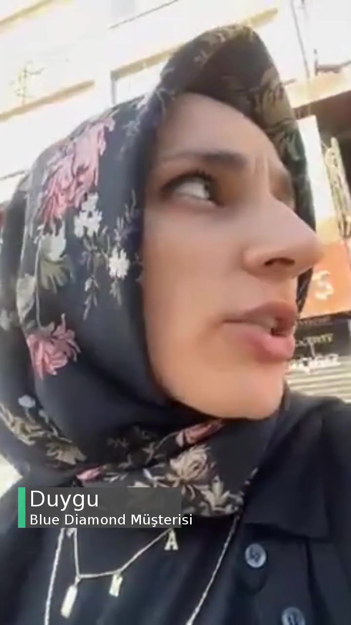 Blue Diamond Ömür Boyu Garantili Yalanı videonun kapak resmi