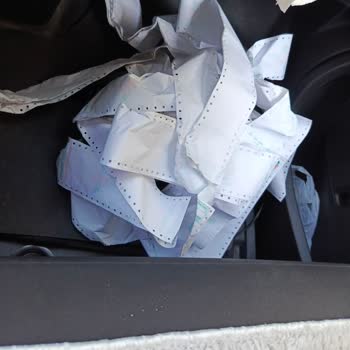 Bakımda Aracımın İçindeki Eşyalarım Zarar Gördü, İlgisizlikle Karşılaştım