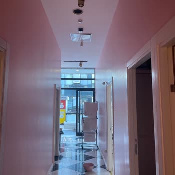 Kötü Hijyen Ve İlgisizlik Nedeniyle Güvensiz Hizmet Deneyimi