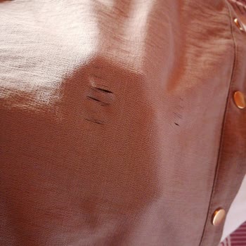 Aldığım Tunikte Defo Çıktı, Değişim Veya İade Talep Ediyorum