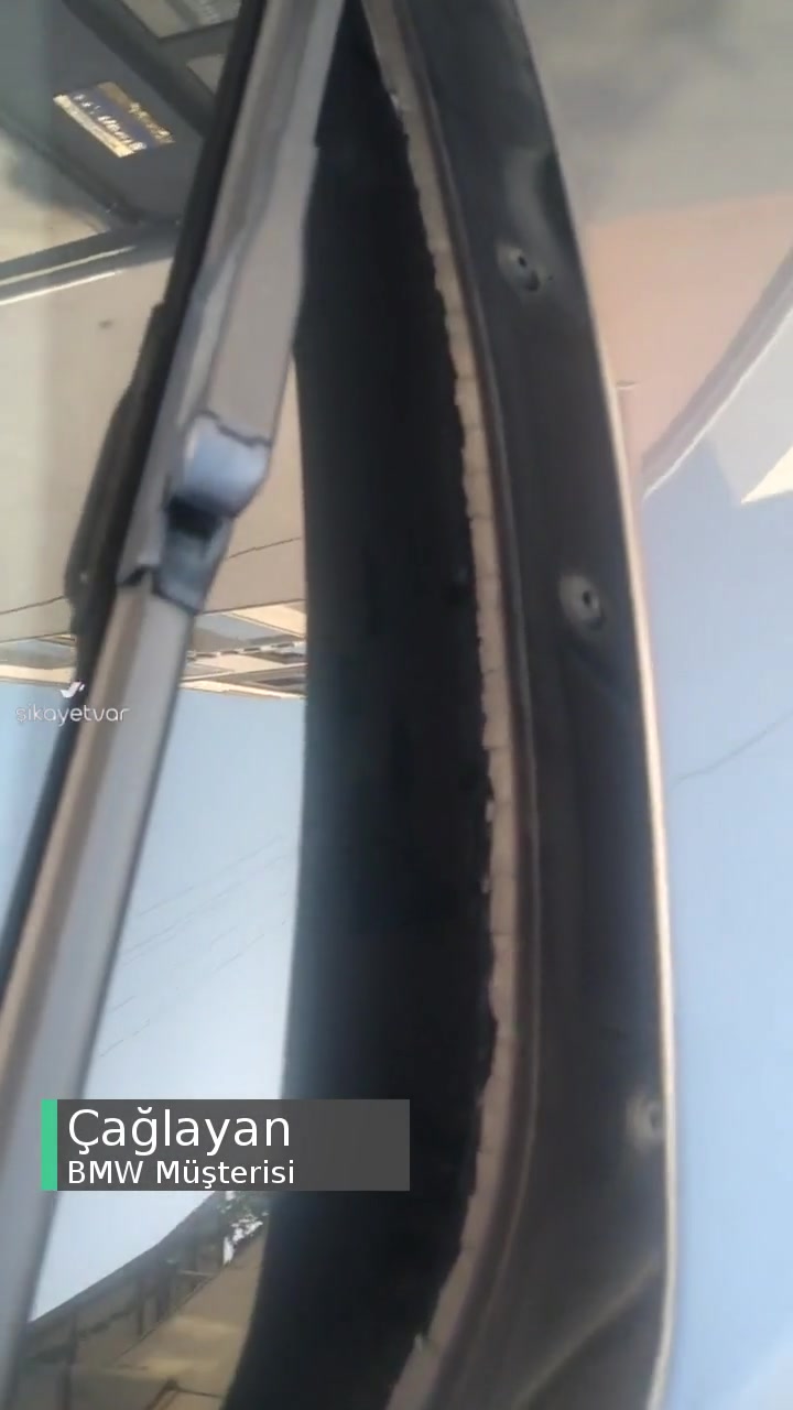 BMW Ön Cam Fitili videonun kapak resmi