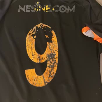 GS Store'dan Alınan Formalarda Baskı Soyulması Hayal Kırıklığı Yaşatıyor