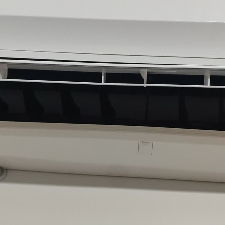 Bakım Sonrası Klimamın Parçası Kırıldı Ve Yetkili Servisten Destek Alamıyorum