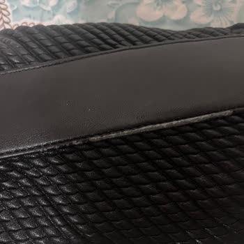 5 Ayda Parçalanan Çanta: Deri Ve Dikişlerde Ciddi Sorunlar