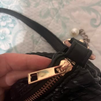 5 Ayda Parçalanan Çanta: Deri Ve Dikişlerde Ciddi Sorunlar