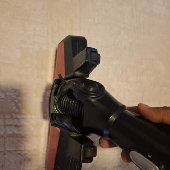 Bosch Ultimate 6 Pro Animal Süpürge Parçalarının Garanti Sonrası Kendiliğinden Kırılması