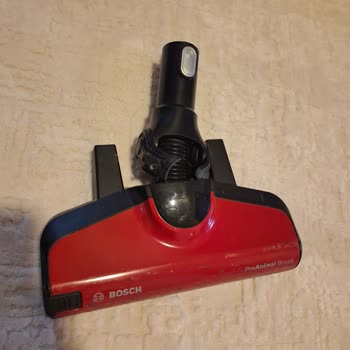 Bosch Ultimate 6 Pro Animal Süpürge Parçalarının Garanti Sonrası Kendiliğinden Kırılması