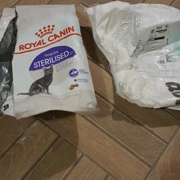 Hasarlı Ve Güven Vermeyen Kedi Maması, İade Sürecinde Sorun