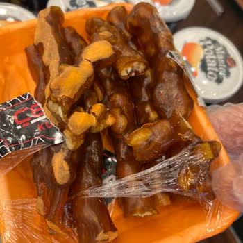 Aldığım Cevizli Sucuk Erimiş Ve Pakete Yapışmış Çıktı, Mağazadan Yanıt Alamadım