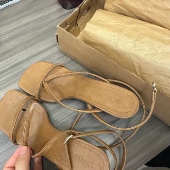 Deformeli Ayakkabı İçin Değişim Talebim Reddedildi, Sadece İade Sunuldu