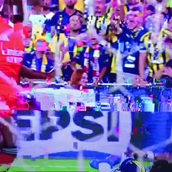 TRT Maç Yayını Esnasında Donma Karıncalanma Sorunu!