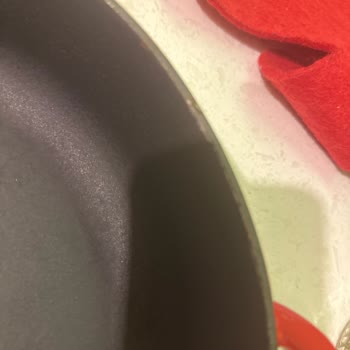 Lava Döküm Tencerede Kısa Sürede Artan Paslanma Hayal Kırıklığı Yarattı