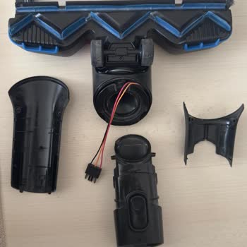 Garanti Kapsamında Olmasına Rağmen Süpürge Tamiri İçin Ücret Talep Edildi