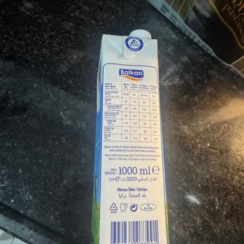 Satın Aldığım Sütlerin İçinden Böcek Çıktı, Sağlığımız Tehlikeye Girdi
